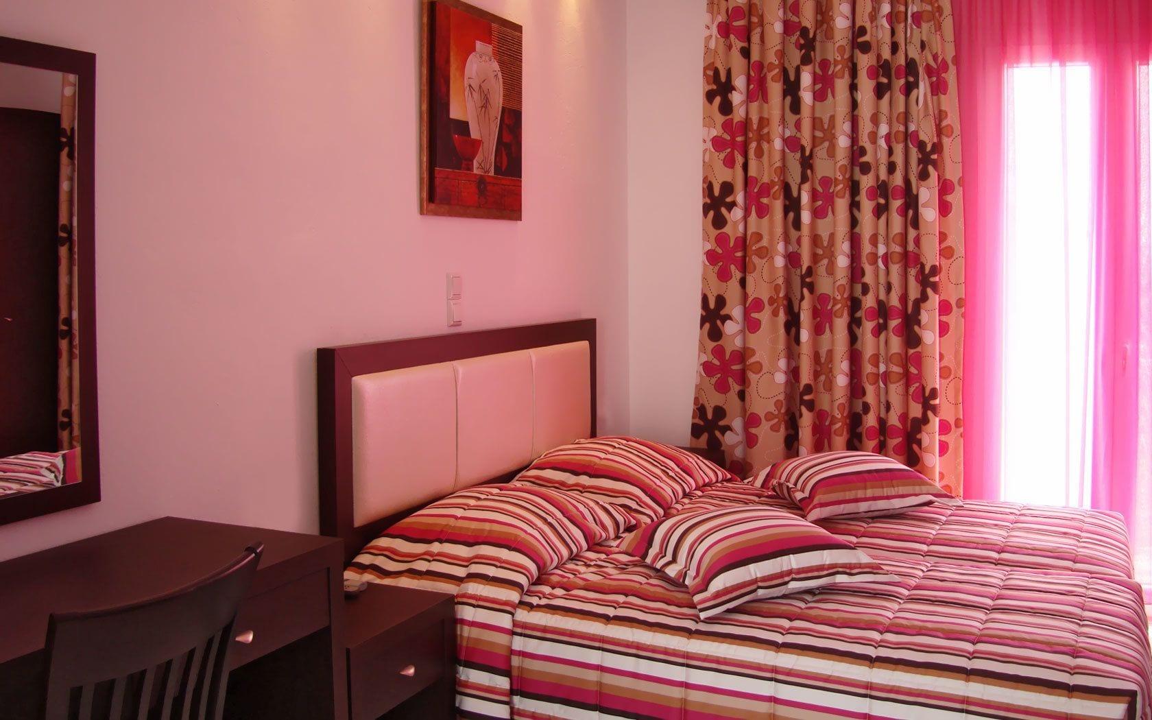 Elena Studios & Suites Ornos  Luaran gambar