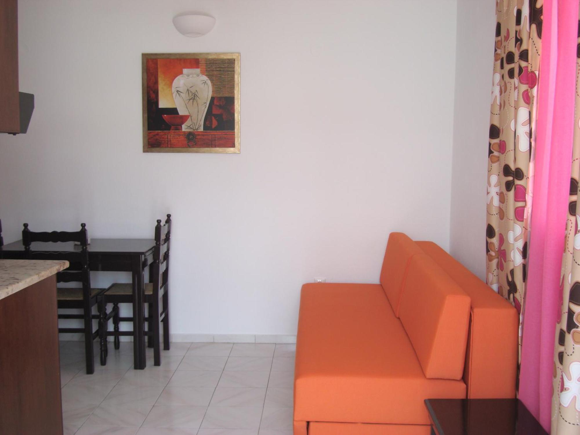 Elena Studios & Suites Ornos  Luaran gambar