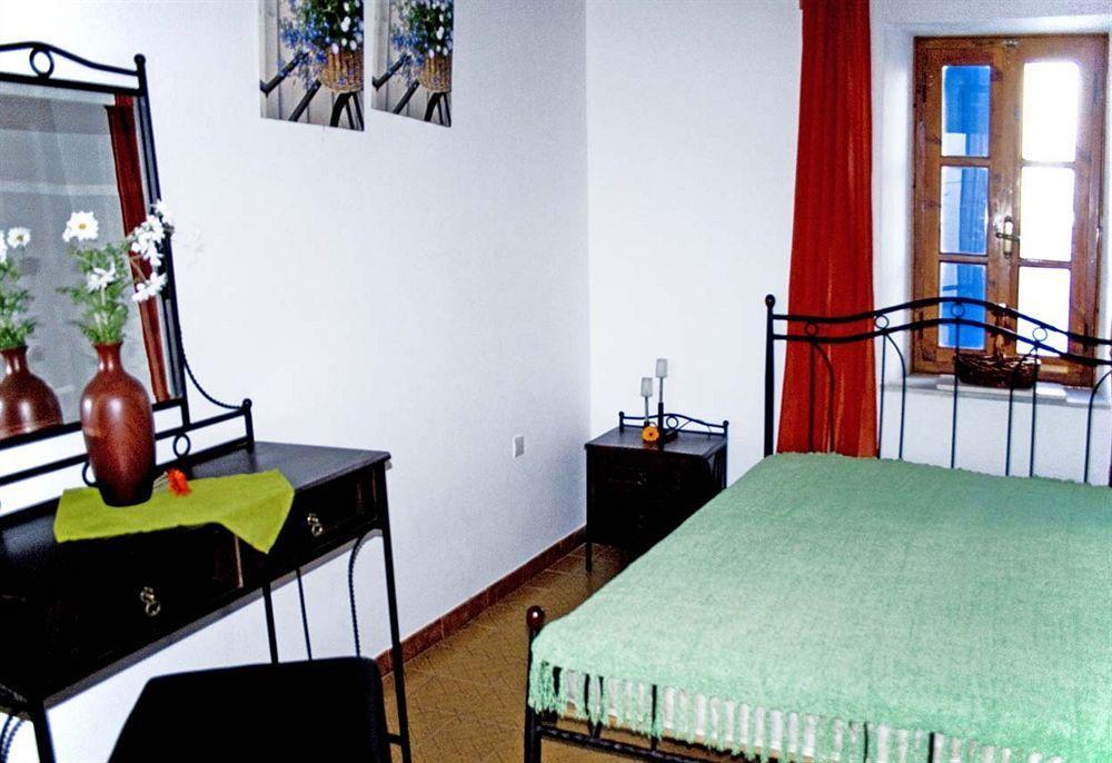 Elena Studios & Suites Ornos  Luaran gambar
