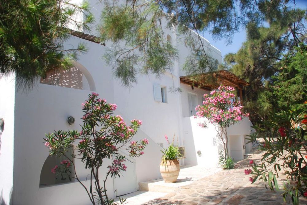 Elena Studios & Suites Ornos  Luaran gambar
